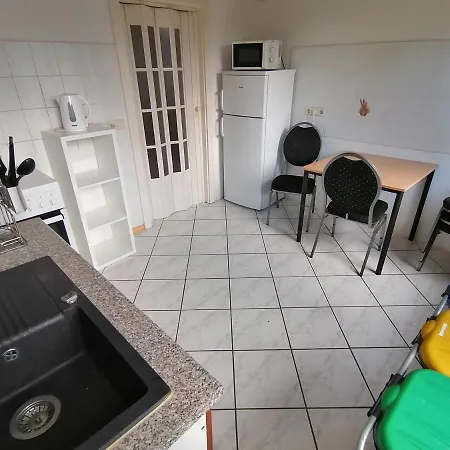 Апартаменты Ferienwohnung 5 Personen Hirschfelde